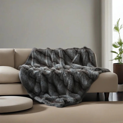 TER Luxe Portimao Faux Fur Throw