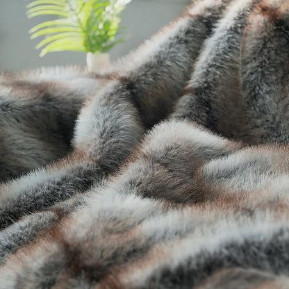 TER Luxe Portimao Faux Fur Throw