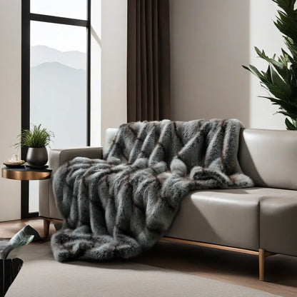 TER Luxe Portimao Faux Fur Throw